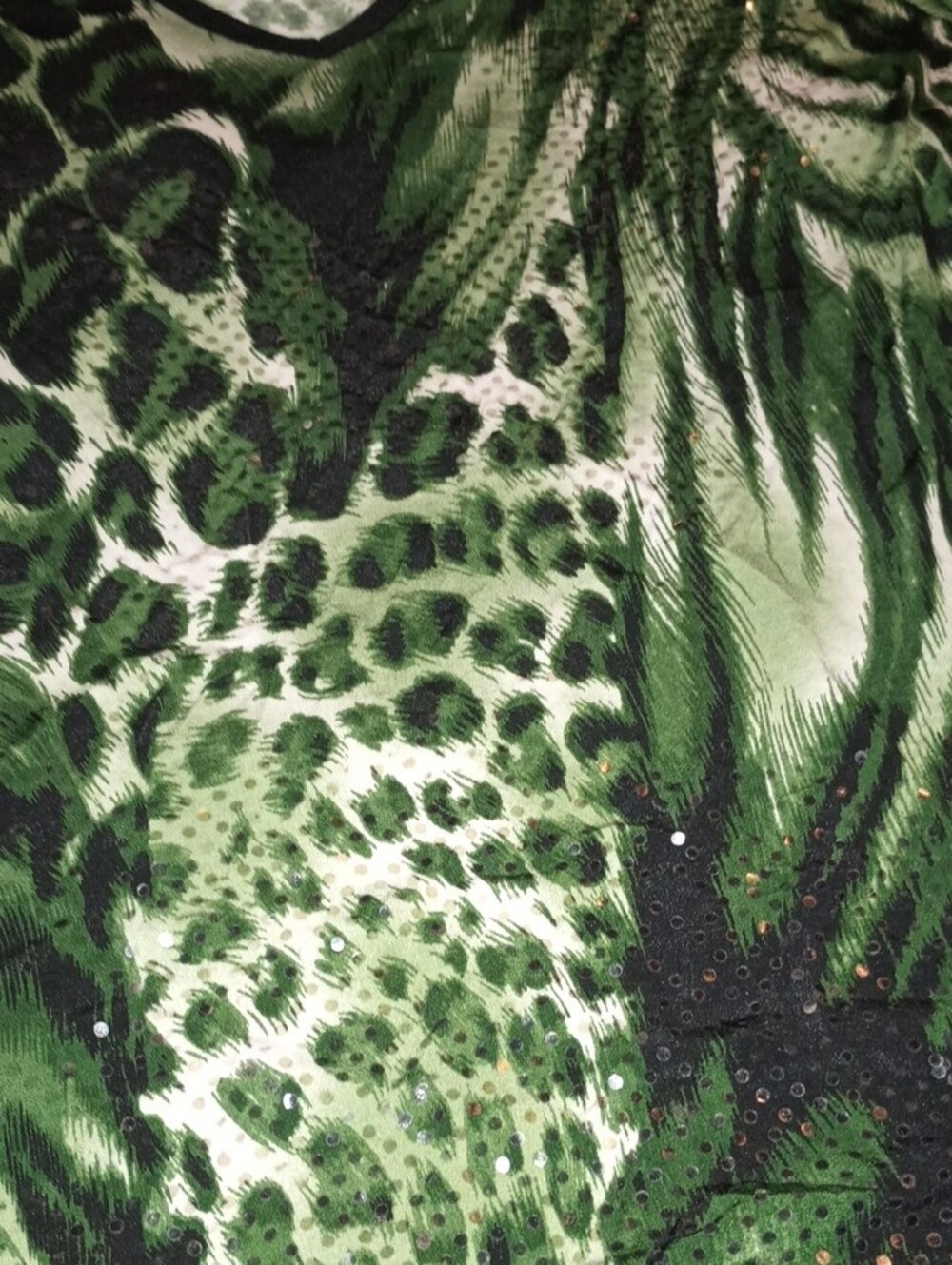 Susan Graver Green Animal-Print V-Neck Long Sleeve Top With Sequins Woman's XL - Picture 6 of 10